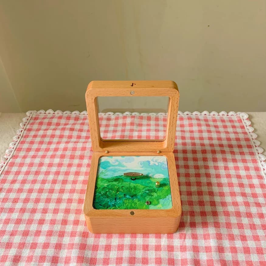 Green Grass music box